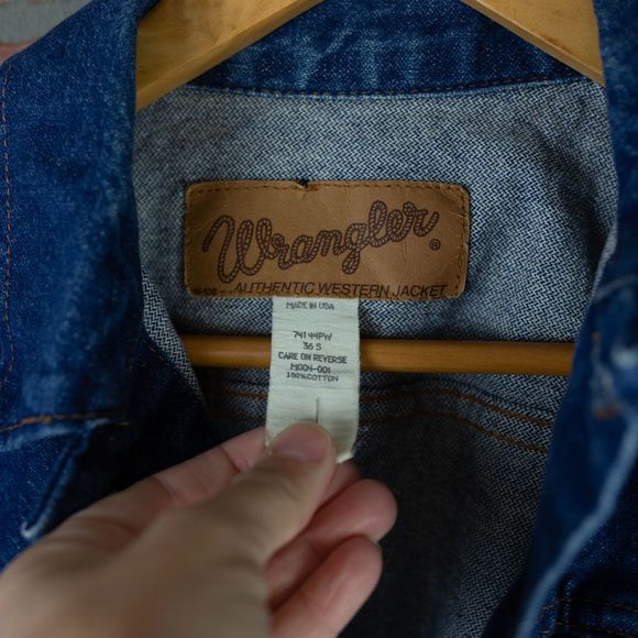 Wrangler Vintage Dark Denim Jacket 36S - Picture 2 of 3
